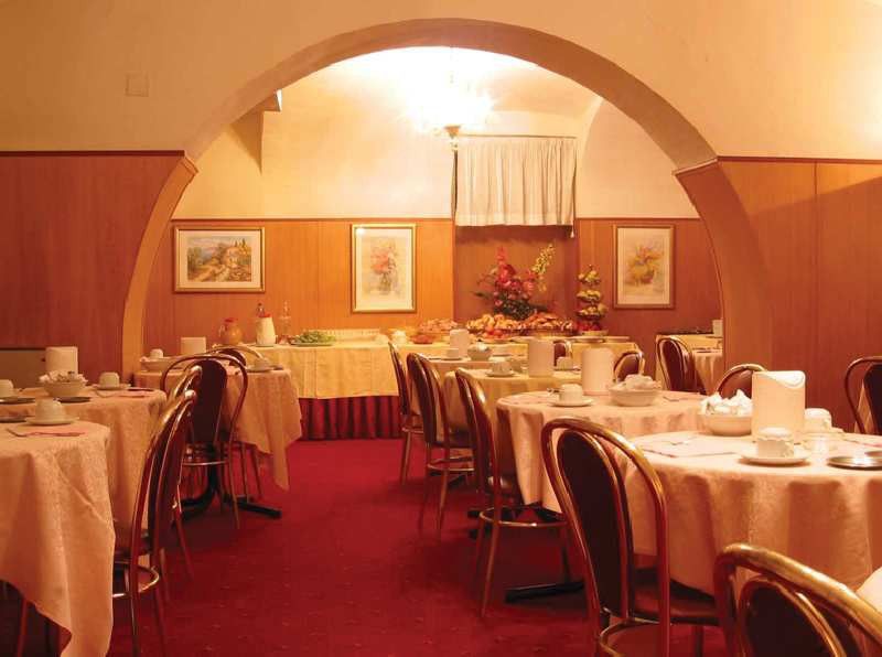 Hotel Daniela Roma Restaurante foto